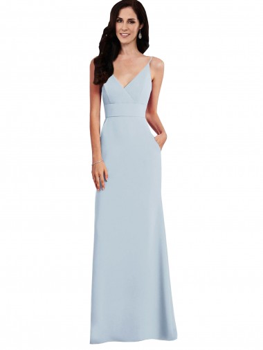 Site de Comprimento Chão Sem Mangas Crepe Esticado Azul Céu Claro Trombeta Sem Mangas Alças finas Vestidos de Madrinha / Vestidos de Festa