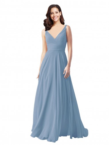 Site de Comprimento Chão Sem Mangas Chiffon Azul Empoeirado Linha A Vestido de Noite / Vestidos de Madrinha