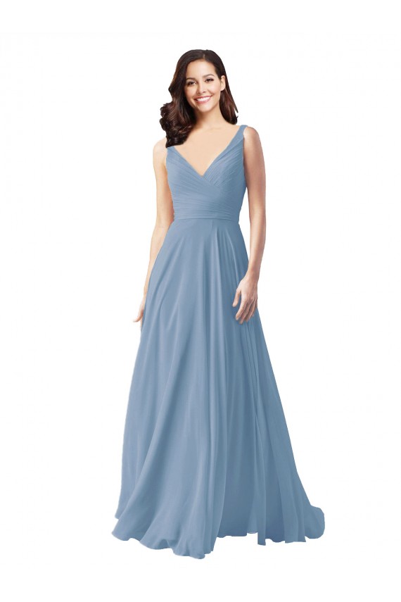 Site de Comprimento Chão Sem Mangas Chiffon Azul Empoeirado Linha A Vestido de Noite / Vestidos de Madrinha