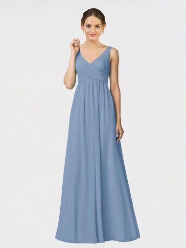 Site de Comprimento Chão Sem Mangas Chiffon Azul Empoeirado Linha A Sem Mangas Alças finas Vestido de Madrinha