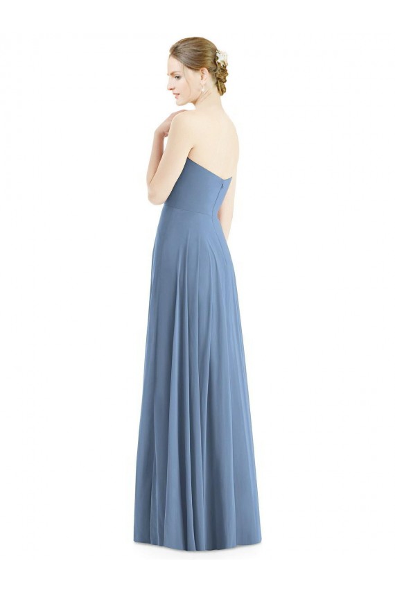 Site de Comprimento Chão Sem Mangas Chiffon Azul Empoeirado Linha A Vestido de Madrinha / Vestido de Noite