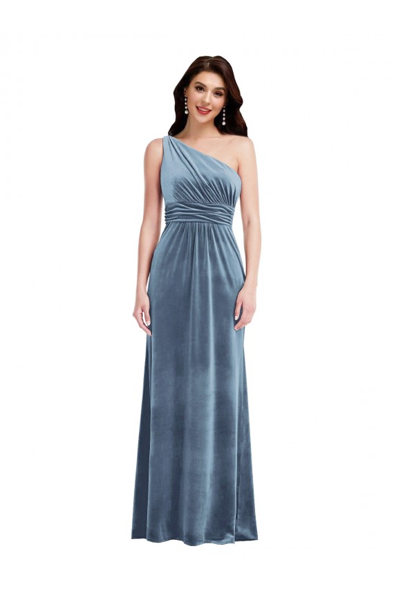 Site de Comprimento Chão Sem Mangas Veludo Elástico Azul Empoeirado Linha A Sem Mangas Fora do Ombro Vestidos de Madrinha / Vestidos de Festa