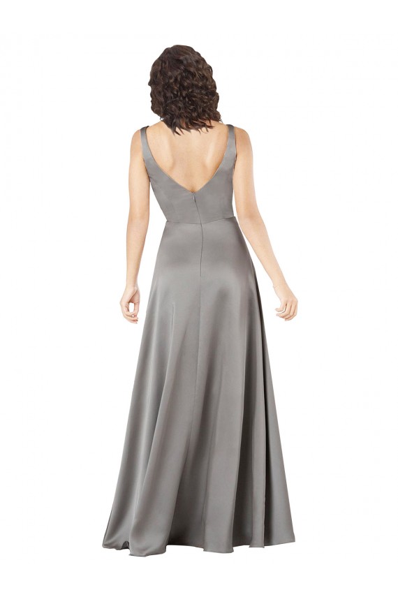 Site de Comprimento Chão Sem Mangas Cetim Sedoso Cinza Pérola Linha A Vestidos de Madrinha / Vestidos de Noite / Vestidos de Festa