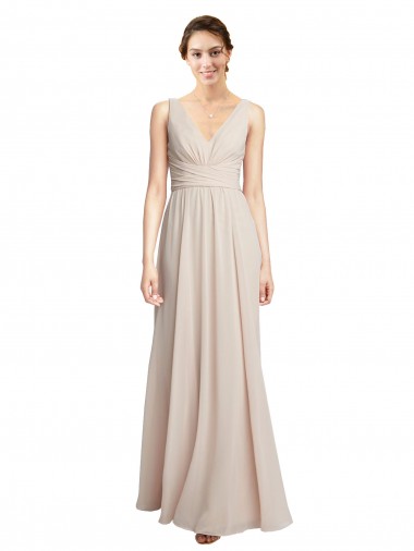 Site de Comprimento Chão Sem Mangas Chiffon Creme Rosa Linha A Sem Mangas Longo Decote V Vestidos de Madrinha