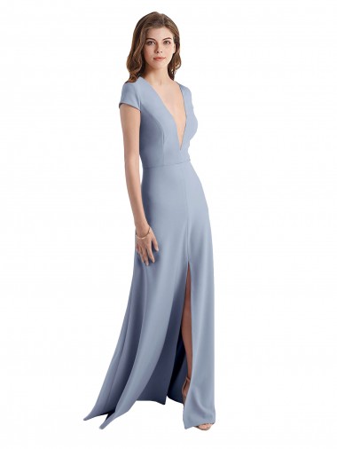 Site de Comprimento Chão Mangas Curtas Crepe Esticado Fumo Azul Bainha Vestidos de Madrinha / Vestidos de Festa