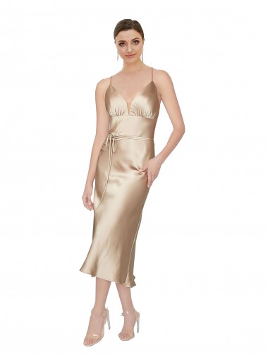 Site de Comprimento Midi Sem Mangas Cetim Sedoso Linha A Vestidos de Madrinha / Vestidos de Noite / Vestidos de Festa / Vestidos de Cocktail