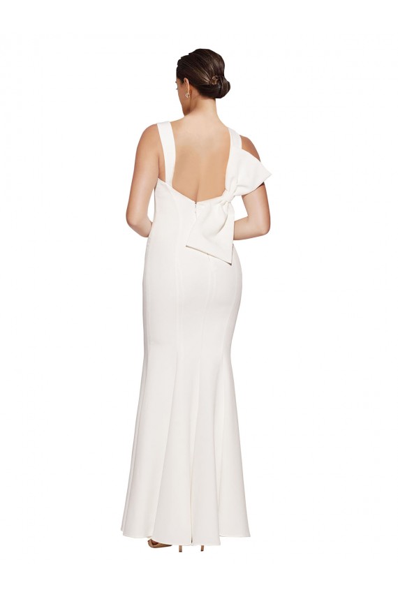 Site de Comprimento Chão Sem Mangas Crepe Esticado Marfim Bainha Sem Mangas Decote Quadrado Vestidos de Madrinha / Vestidos de Noite / Vestidos de Festa