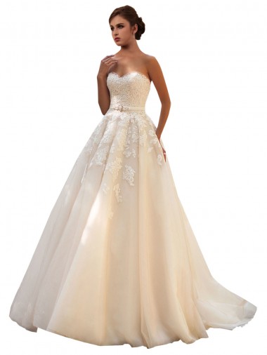 Site de Comboio Capela Sem Mangas Tule & Renda Marfim & Champanhe Vestido de Baile Vestido de Baile