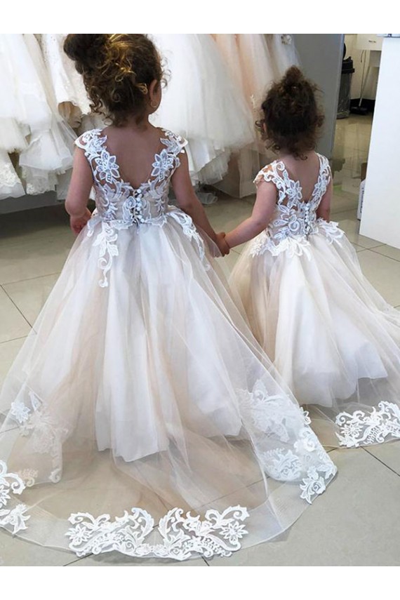 Site de Comboio Capela Sem Mangas Tule & Renda Marfim Vestido de Baile Sem Mangas Barco Longo Costas em V Vestidos para Meninas de Flores