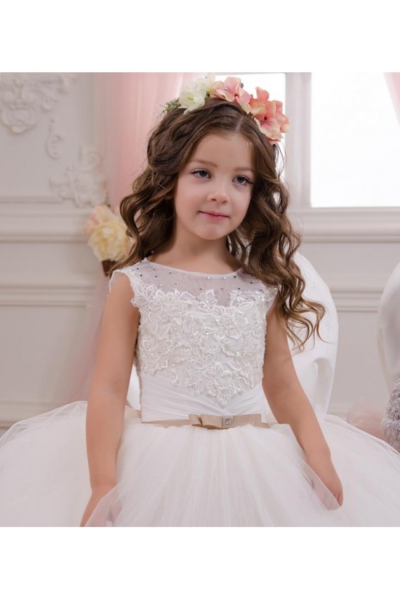 Site de Comboio Capela Sem Mangas Tule & Renda Marfim Vestido de Baile Sem Mangas Longo Barco Vestidos para Meninas de Flores