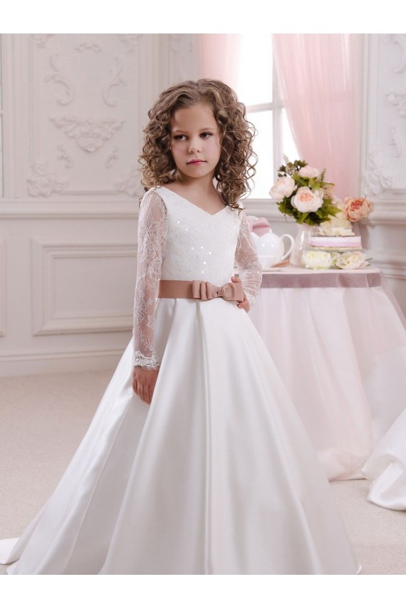Site de Comboio Capela Mangas Compridas Cetim & Renda Marfim Vestido de Baile Vestidos para Meninas de Flores