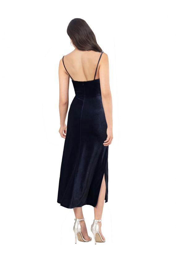 Site de Comprimento Midi Sem Mangas Veludo Elástico Marinha Negra Coluna Vestidos de Madrinha / Vestidos de Noite / Vestidos de Festa