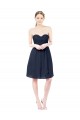 Site de Comprimento Joelho Sem Mangas Chiffon Marinha Negra Linha A Vestidos de Madrinha / Vestidos de Cocktail
