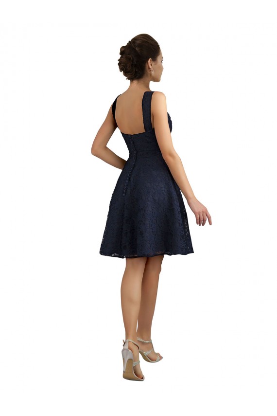 Site de Comprimento Joelho Sem Mangas Renda Marinha Negra Linha A Vestidos de Madrinha / Vestidos de Cocktail