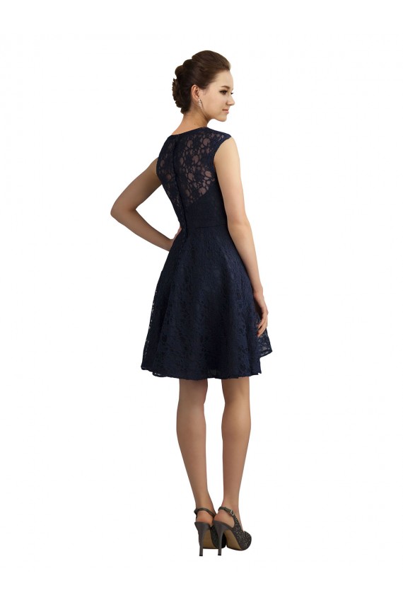Site de Comprimento Joelho Sem Mangas Renda Marinha Negra Linha A Vestidos de Madrinha / Vestidos de Homecoming