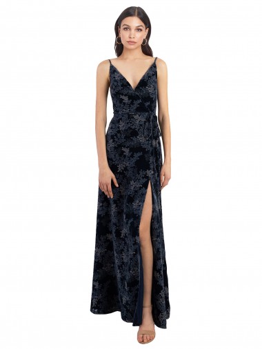 Site de Comprimento Chão Sem Mangas Veludo Floral & Veludo Elástico Marinha Negra Linha A Vestidos de Madrinha