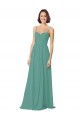 Site de Comprimento Chão Sem Mangas Chiffon Prata Islandesa Linha A Vestidos de Festa / Vestidos de Madrinha