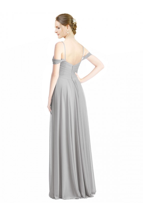 Site de Comprimento Chão Sem Mangas Chiffon Prata Linha A Sem Mangas Fora do Ombro Vestidos de Madrinha