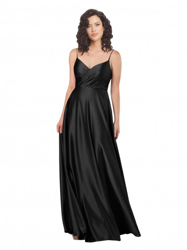 Site de Comprimento Chão Sem Mangas Cetim Sedoso Preto Linha A Sem Mangas Decote V Longo Lombar Vestidos de Madrinha / Vestidos de Noite / Vestidos de Festa