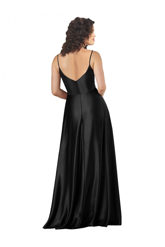 Site de Comprimento Chão Sem Mangas Cetim Sedoso Preto Linha A Sem Mangas Decote V Longo Lombar Vestidos de Madrinha / Vestidos de Noite / Vestidos de Festa