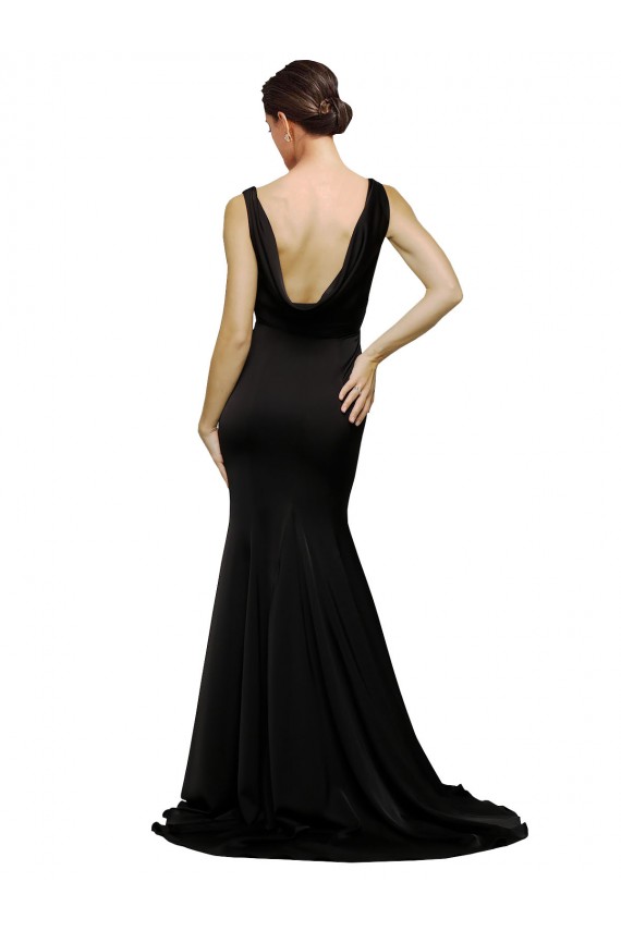 Site de Comboio Varredela Sem Mangas Cetim Sedoso Preto Linha A Vestidos de Madrinha / Vestidos de Noite / Vestidos de Festa