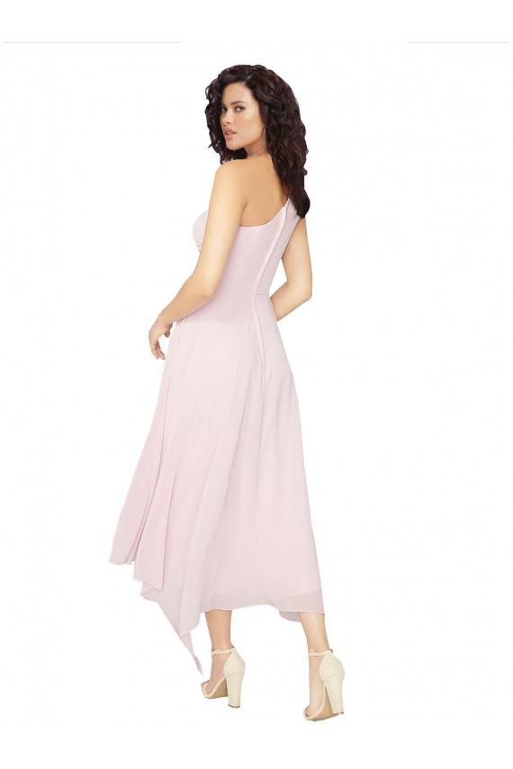 Site de Alto Baixo Sem Mangas Chiffon Preto Linha A Vestidos de Madrinha / Vestidos de Cocktail / Vestidos de Homecoming