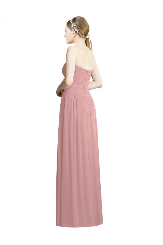 Site de Comprimento Chão Sem Mangas Chiffon Rosa Empoeirado Linha A Vestidos de Madrinha / Vestidos de Noite