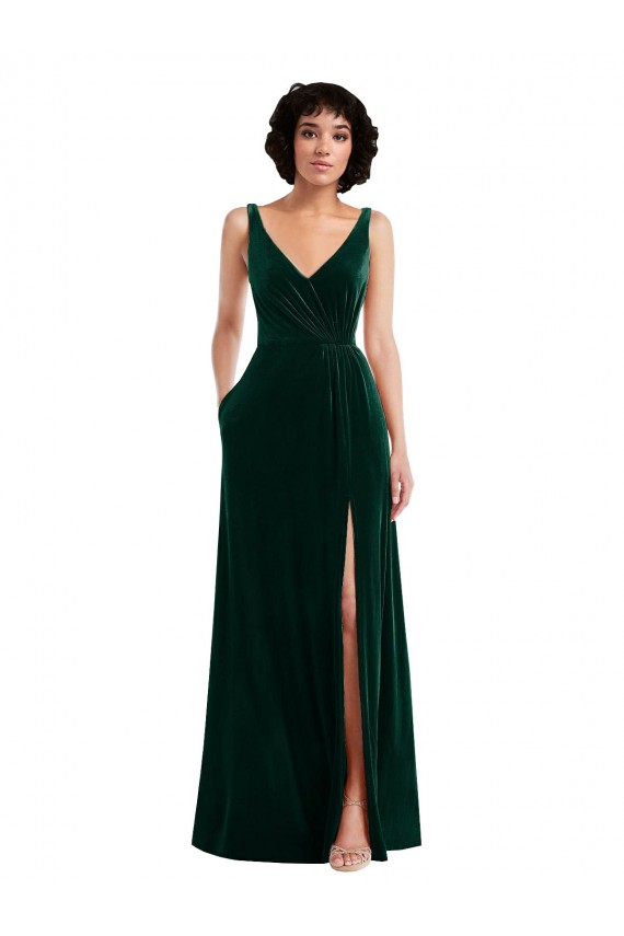 Site de Comprimento Chão Sem Mangas Veludo Elástico Verde Escuro Linha A Sem Mangas Decote V Vestidos de Madrinha / Vestidos de Festa